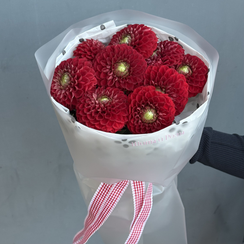 Букет из 9 георгинов